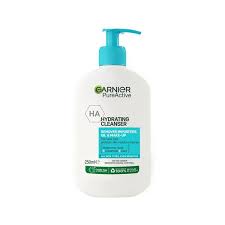 Garnier Gentle Hydrating Deep Face Cleanser, Suitable For Sensitive Skin, 250ml