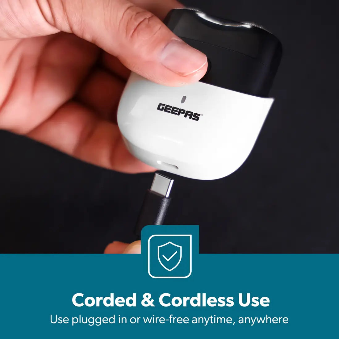 Geepas Wet & Dry Pocket Electric Shaver for Men Waterproof 60-Min Runtime